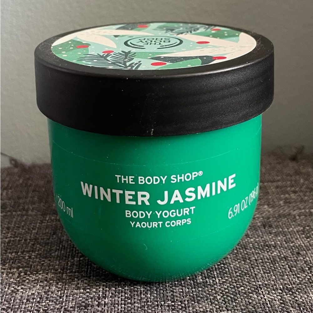 The Body Shop Winter Jasmine Body Yogurt 🌲